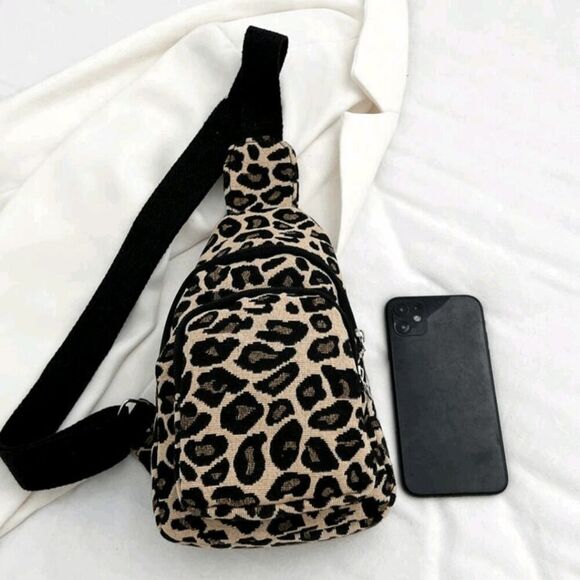 *Brand New* Ladies Leopard Crossbody Bag - Picture 5 of 8